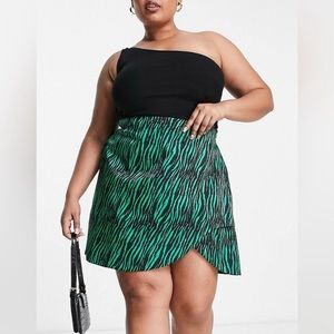 River Island Plus Green Zebra Skirt Size 20